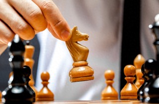 从金融监管者到险企掌舵人，袁卫正式履新安诚财险董事长