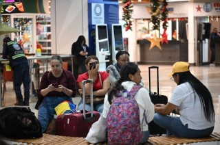 特朗普称因担忧袭击风险，宣布封锁委内瑞拉领空