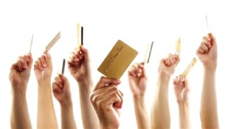 银行卡被误刷该如何申请退款？