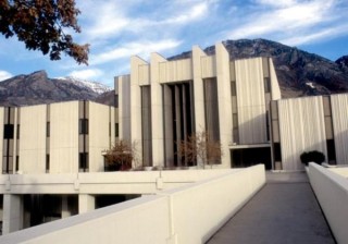 储蓄与理财哪个更适合长期规划？