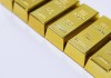 如何评估黄金和其他贵金属的硬度差异这种硬度差异在实际应用中有哪些体现？