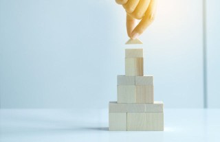 如何看待特定房地产项目情况？该项目有何发展趋势？