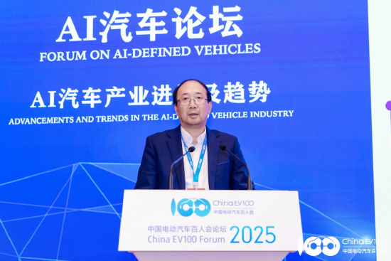 普华基础软件张晓先呼吁：在AI加速推动产业发展的过程中打破封闭开发壁垒，加速技术迭代  第1张