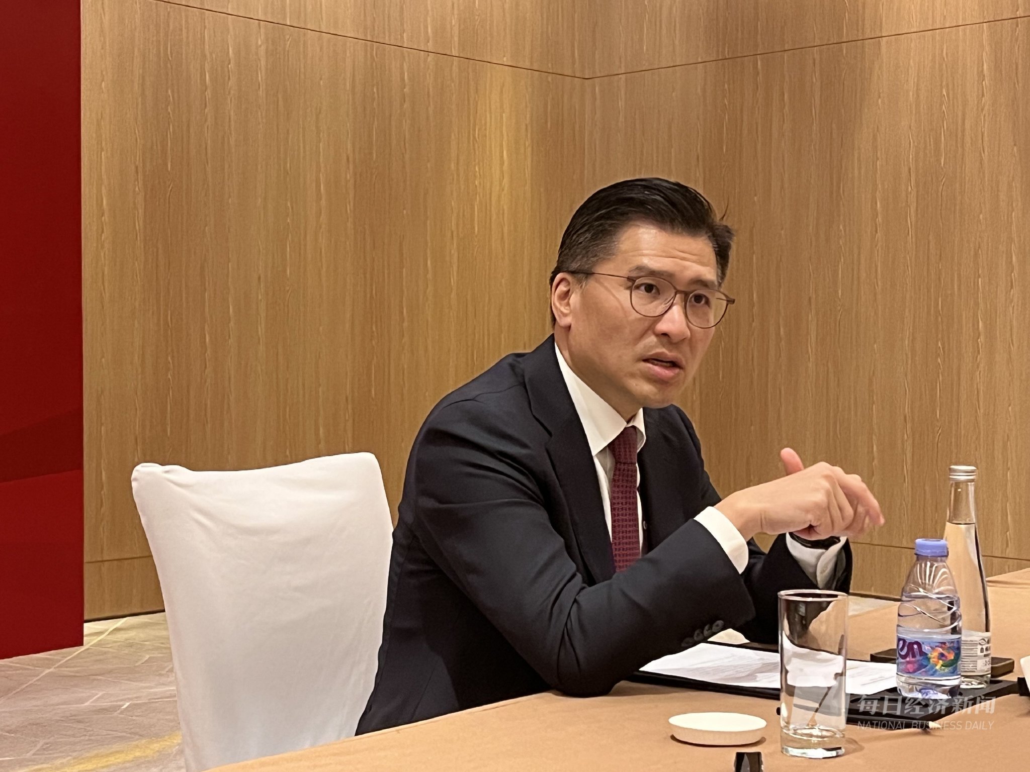 香港立法会议员邱达根：香港可赋能内地科技企业与国际标准接轨  第1张