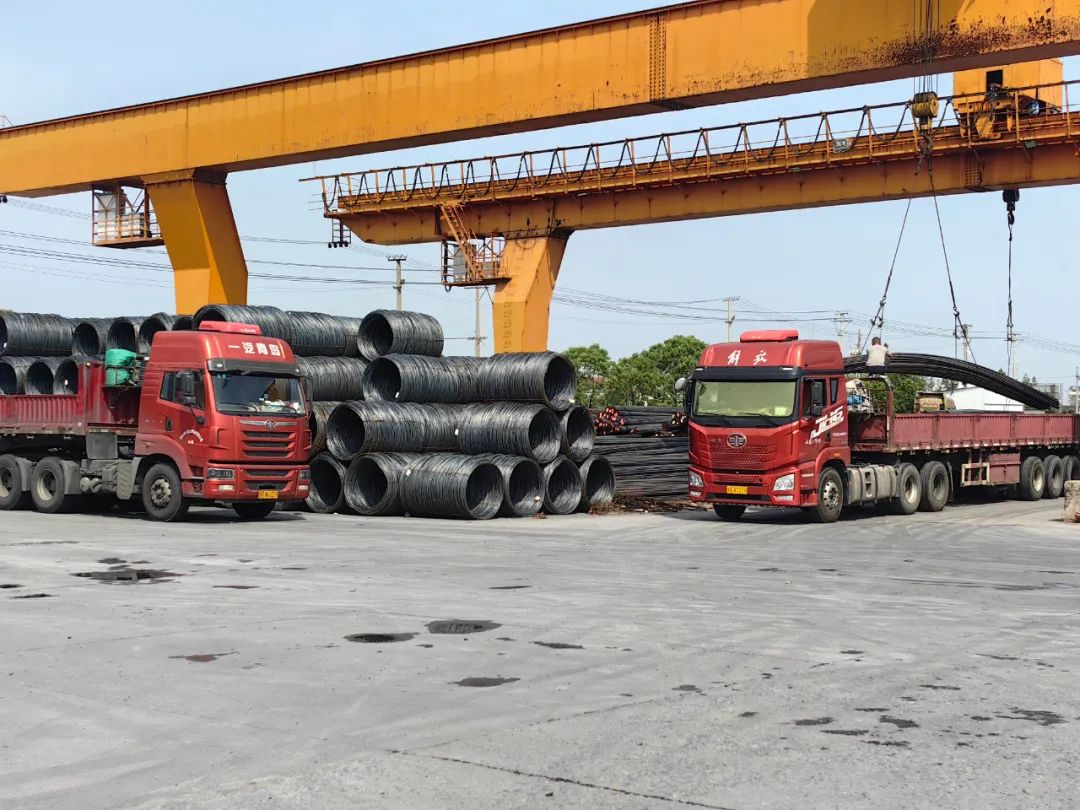 钢价“跌成白菜”：市场寒冬背后的深层震荡  第2张