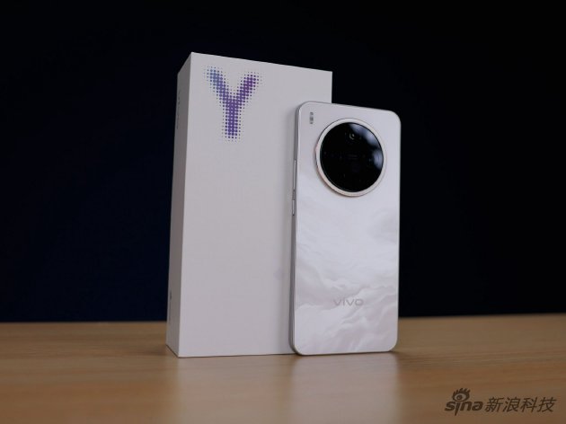 千元机实用主义新标杆:vivo Y500 pro上手 第1张 千元机实用主义新标杆:vivo Y500 pro上手 第1张