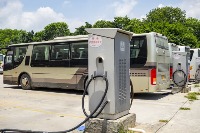 新能源汽车和燃油车维修成本差异大吗？  第1张