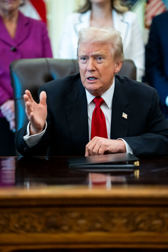 一心追逐经济繁荣,白宫对人工智能的风险视而不见 第2张 一心追逐经济繁荣,白宫对人工智能的风险视而不见 第2张