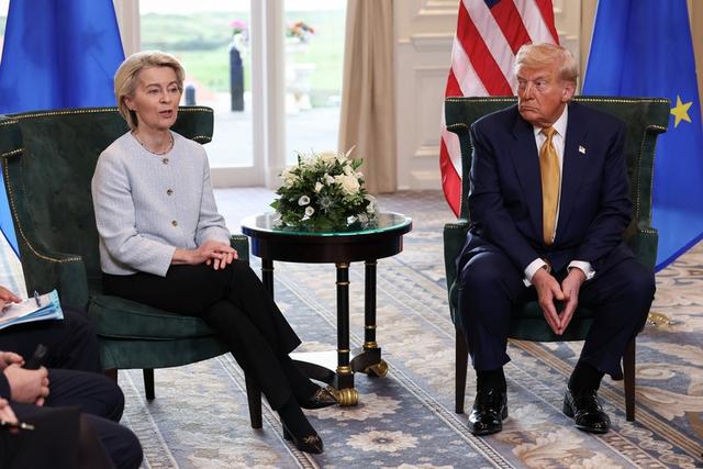 欧媒盘点:这一年里,欧盟到底受了特朗普多少气? 第2张 欧媒盘点:这一年里,欧盟到底受了特朗普多少气? 第2张