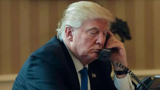 俄乌大消息,“接近达成协议” !特朗普与普京通话细节公布!假期临近,注意这些变数→ 第3张 俄乌大消息,“接近达成协议” !特朗普与普京通话细节公布!假期临近,注意这些变数→ 第3张