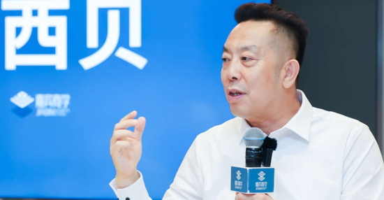 罗永浩喊停,贾国龙发声:他让西贝雪上加霜,让我和员工遭到无数辱骂 改不了自己的老,但可以慢慢去“登” 第2张 罗永浩喊停,贾国龙发声:他让西贝雪上加霜,让我和员工遭到无数辱骂 改不了自己的老,但可以慢慢去“登” 第2张