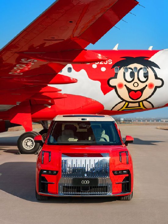 联动了！旺旺副总裁喜提极氪009：还有专属定制皮肤  第2张