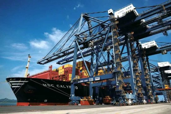 【申万宏源研究春节见闻】辽宁大连:港产联动启万亿新程,科创赋能绘振兴新篇 第1张 【申万宏源研究春节见闻】辽宁大连:港产联动启万亿新程,科创赋能绘振兴新篇 第1张