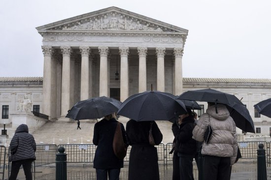 最高法院阻止关税重击后,特朗普开辟新道路 第1张 最高法院阻止关税重击后,特朗普开辟新道路 第1张
