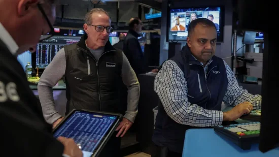 尾盘:美股继续走高 纳指上涨近300点 第1张 尾盘:美股继续走高 纳指上涨近300点 第1张