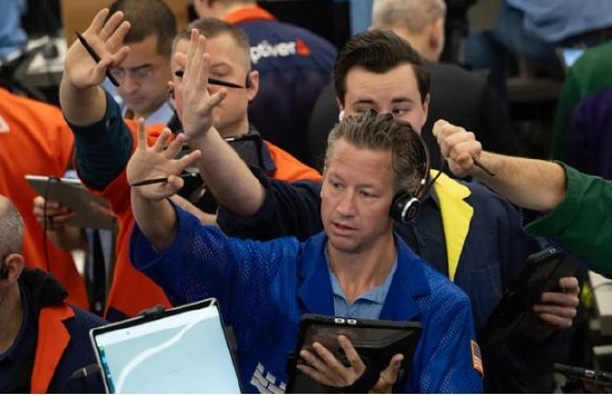 盘前：纳指期货跌0.8% 非农公布在即  第1张