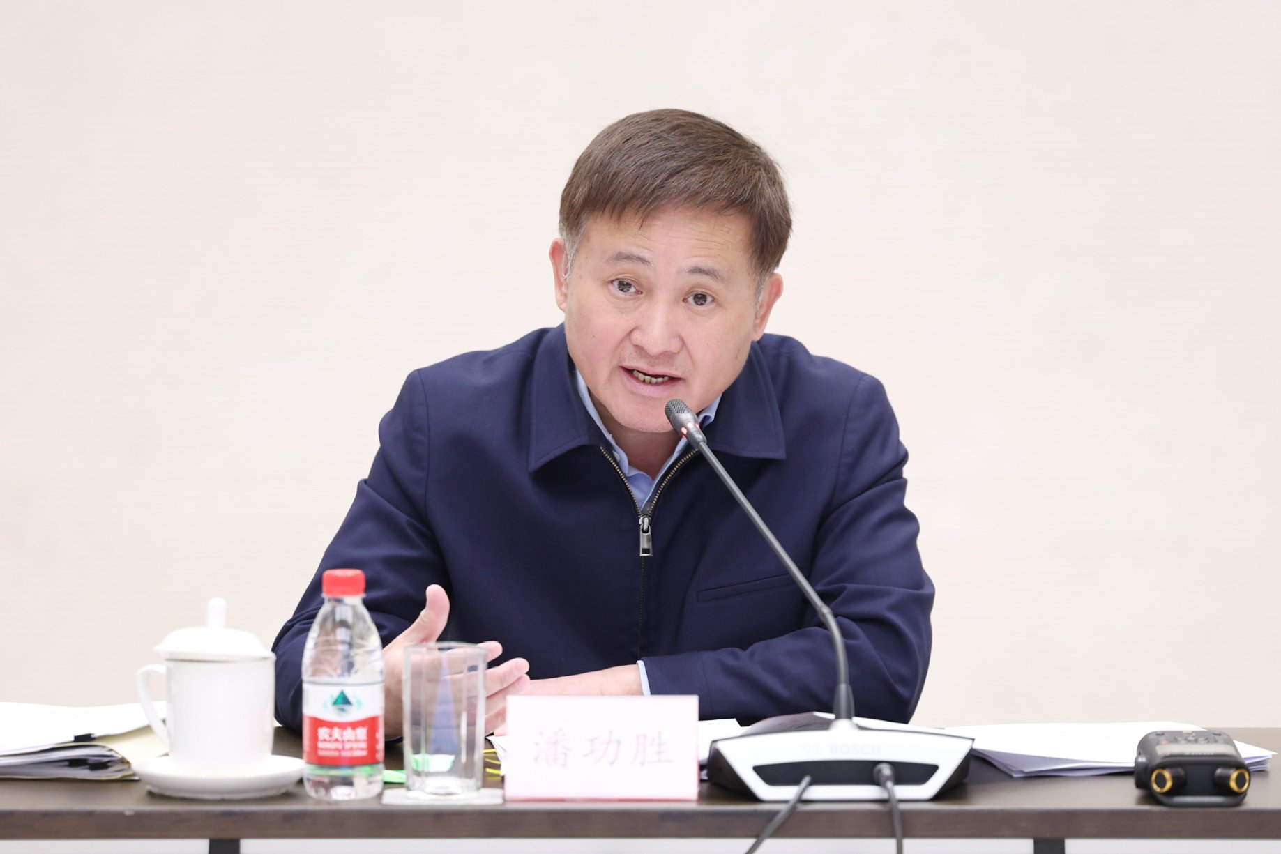 央行:继续实施好适度宽松的货币政策,加大逆周期和跨周期调节力度 第1张 央行:继续实施好适度宽松的货币政策,加大逆周期和跨周期调节力度 第1张