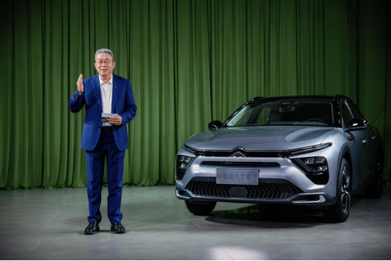 不止于轿车轻奢休旅范 东风雪铁龙新款凡尔赛C5 X自在上市  第2张