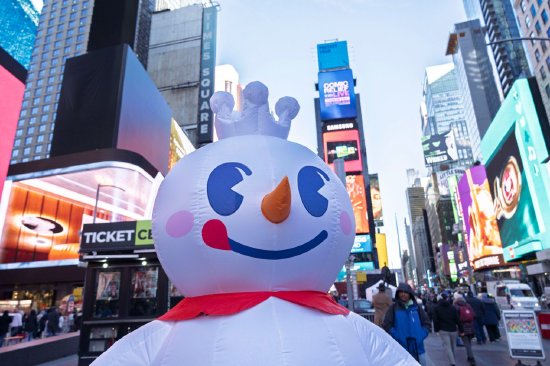 蜜雪集团发布2025年业绩公告：营收同比增长35.2%，归母净利润同比增长32.7%  第1张