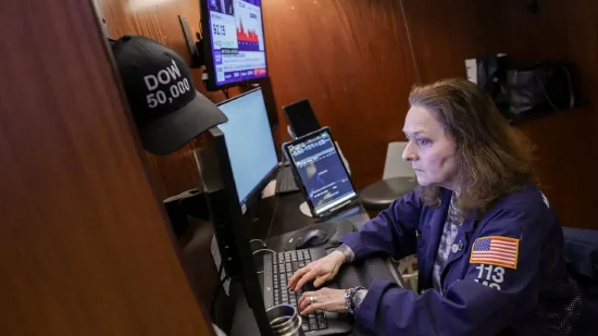 3月28日收盘:美股连续第五周下跌 道指重挫790点跌入回调区域 第1张 3月28日收盘:美股连续第五周下跌 道指重挫790点跌入回调区域 第1张