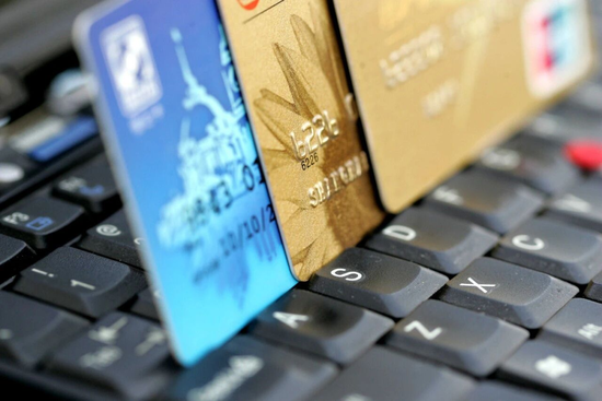 信用卡“现金牛”褪色，四大股份行规模、收入双降  第1张